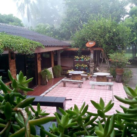Oui Kaew Homestay Phayao Exteriör bild